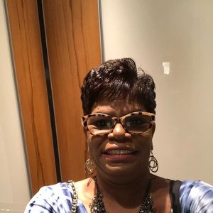 Meet your Posher, Reta
